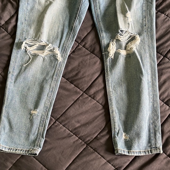 AMERICAN EAGLE MOM JEANS -rigid demin - Picture 3 of 3